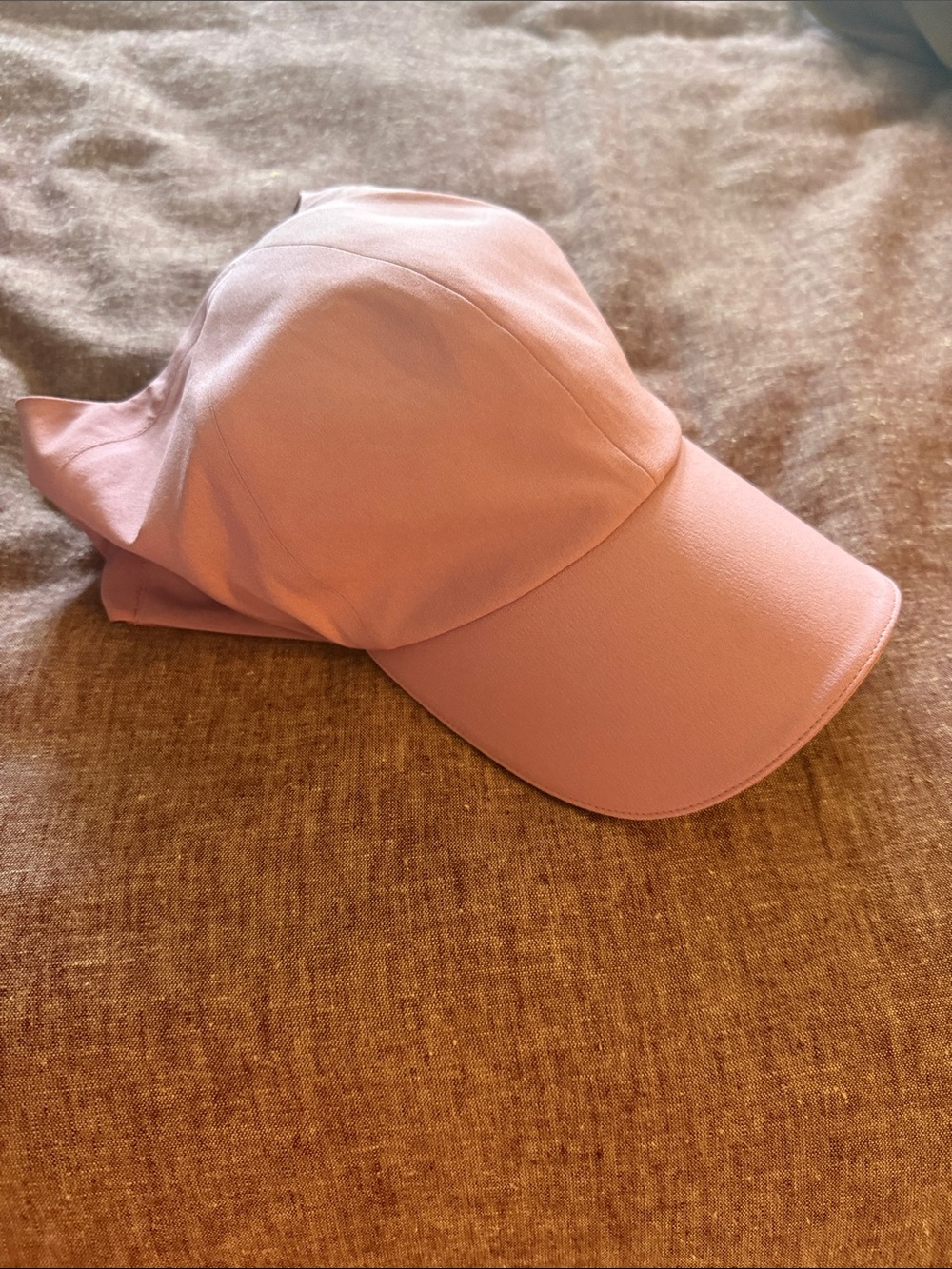 Lululemon ponytail hat
